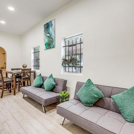 Large, Central, Lovely & Cozy 4Bed/2Bath - House By Everbank Stadium Jacksonville Zewnętrze zdjęcie