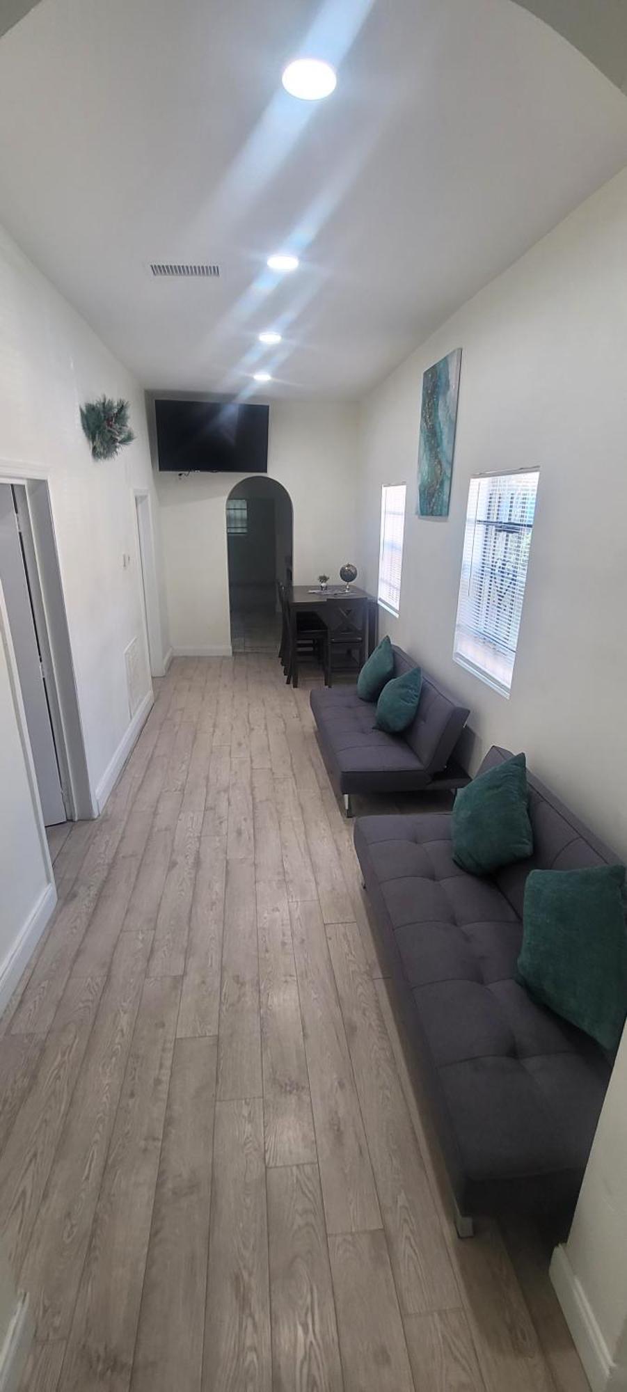 Large, Central, Lovely & Cozy 4Bed/2Bath - House By Everbank Stadium Jacksonville Zewnętrze zdjęcie